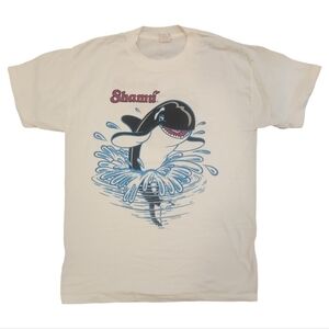Vtg Shamu Graphic T-Shirt